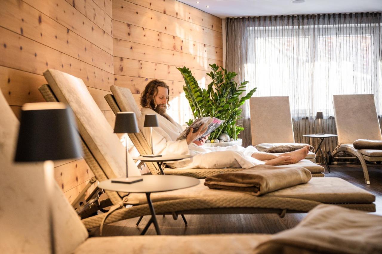 Hotel Sonnegg Σάαλμπαχ-Χίντεργκλεμ Εξωτερικό φωτογραφία