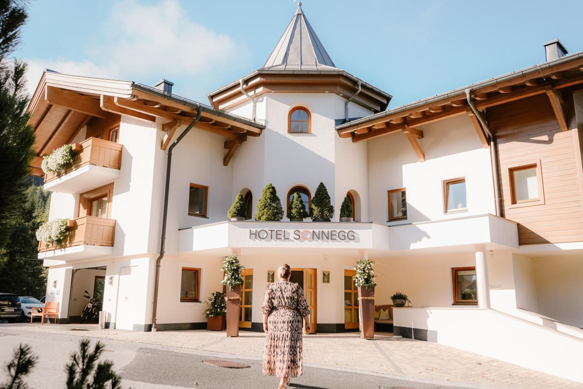 Hotel Sonnegg Σάαλμπαχ-Χίντεργκλεμ Εξωτερικό φωτογραφία