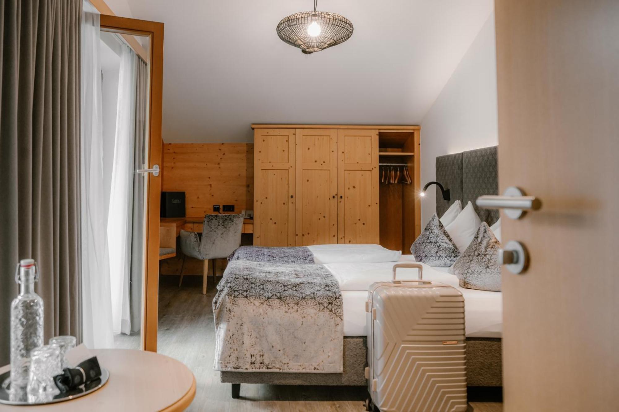 Hotel Sonnegg Σάαλμπαχ-Χίντεργκλεμ Εξωτερικό φωτογραφία